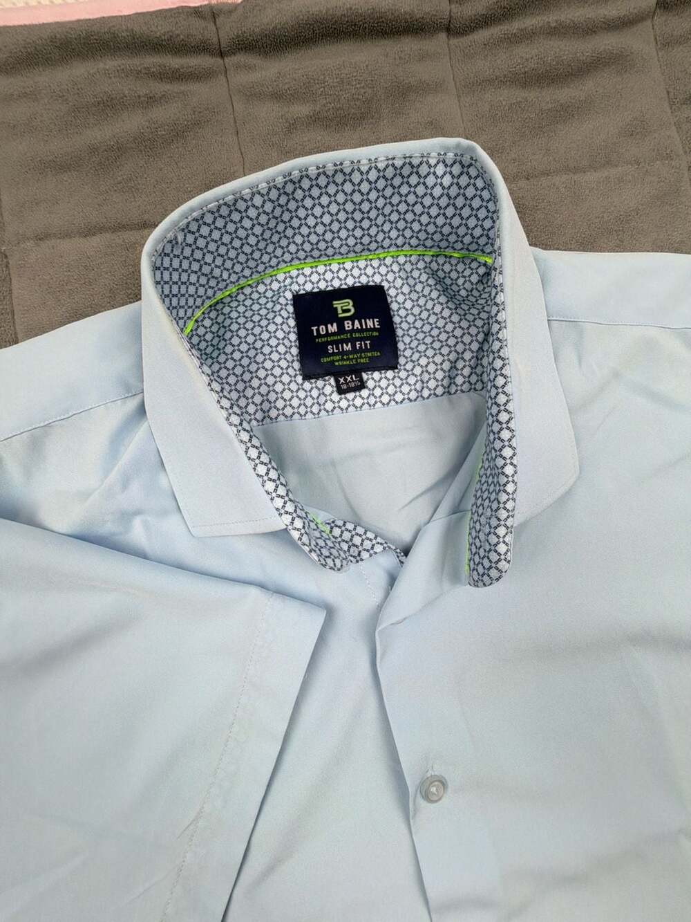 Tom Baine Men's Slim Fit Performance Short Sleeve Button-Down Shirt, Sky Blue